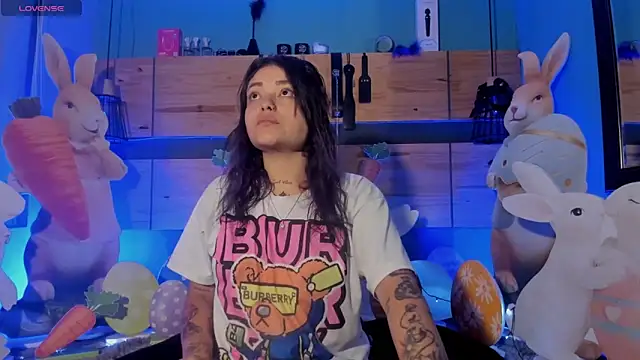 ChloeAllennn online show from March 29, 2026, 2:17 pm