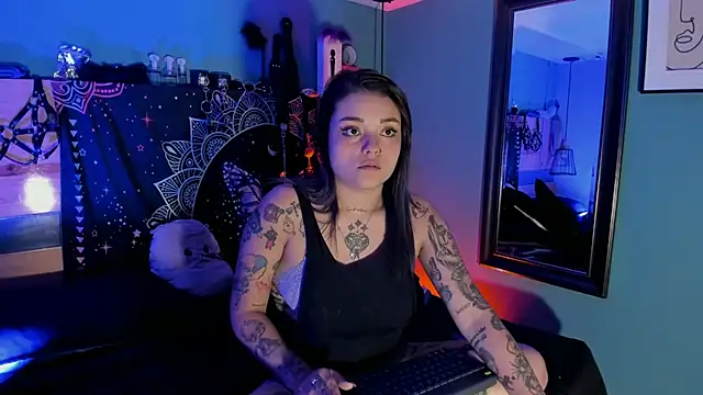 Snapshot of ChloeAllennn chatting on April 25, 2026, 12:19 pm ChloeAllennn online show from April 25, 2026, 12:19 pm