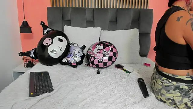 Georgina Vega online show from October 28, 2025, 4:16 am