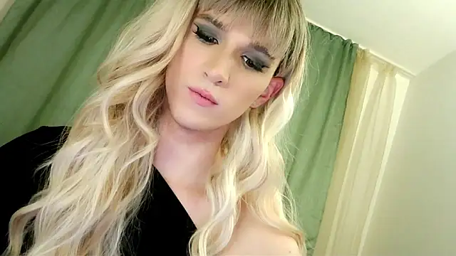 Snapshot of hellenspellman chatting on March 6, 2025, 12:43 am hellenspellman online show from March 6, 2025, 12:43 am