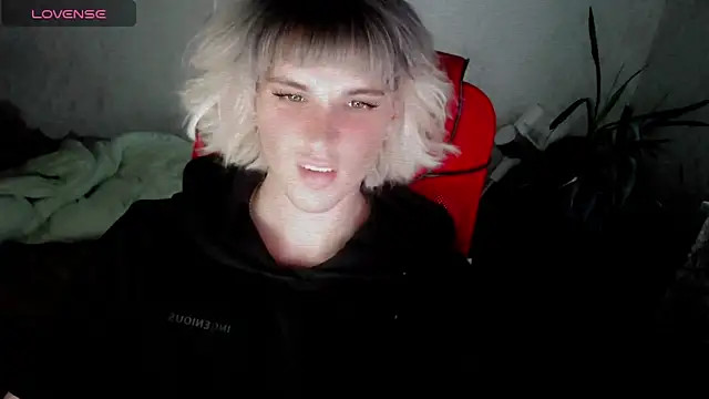 Snapshot of hellenspellman chatting on September 9, 2025, 4:28 pm hellenspellman online show from September 9, 2025, 4:28 pm