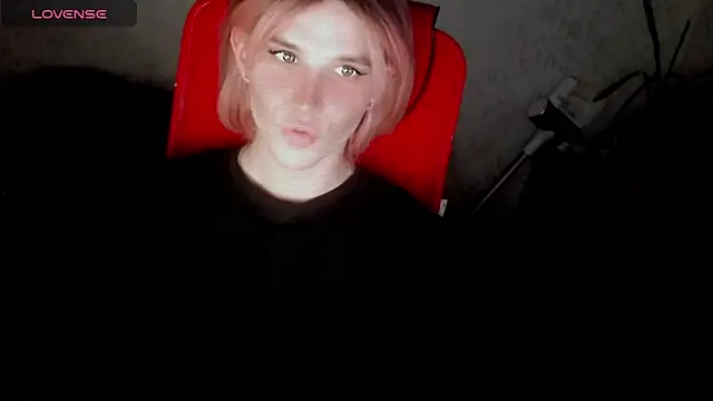 Snapshot of hellenspellman chatting on October 9, 2025, 4:16 pm hellenspellman online show from October 9, 2025, 4:16 pm