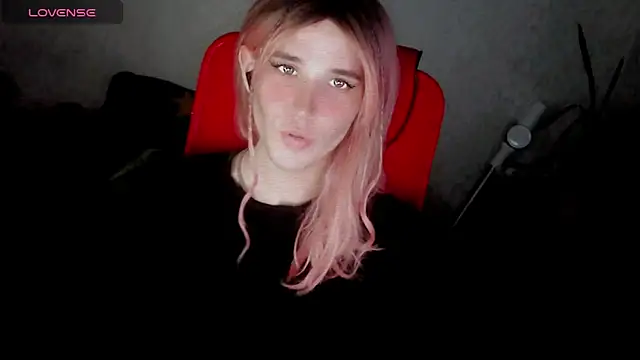 Snapshot of hellenspellman chatting on October 12, 2025, 3:11 pm hellenspellman online show from October 12, 2025, 3:11 pm