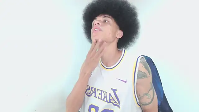 Smith Gael online show from February 20, 2026, 9:04 pm