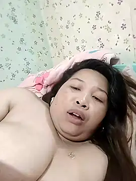 Sweet fatty18 online show from February 17, 2025, 4:09 am