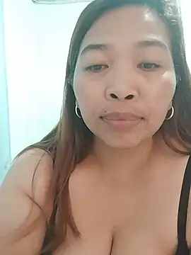 Snapshot of Sweet_fatty18 chatting on June 25, 2026, 2:11 am Sweet fatty18 online show from June 25, 2026, 2:11 am