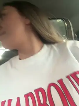 natashaleightt online show from March 2, 2025, 10:48 pm