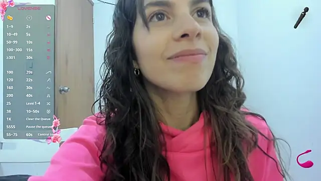 jessyegoldenn online show from February 5, 2026, 4:44 pm