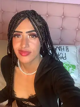 MichelleDiaz Pink online show from March 4, 2025, 6:15 am