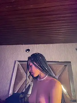 MichelleDiaz Pink online show from March 18, 2025, 2:58 am