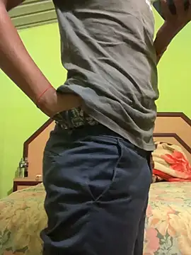 BttmGuy01 online show from April 7, 2026, 10:20 pm