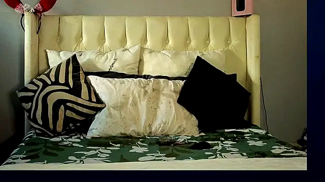 ebonylover1 online show from March 3, 2026, 7:47 am