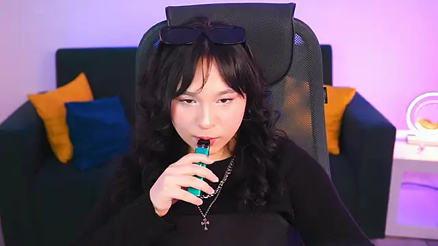 HanaWise online show from February 25, 2025, 8:14 am