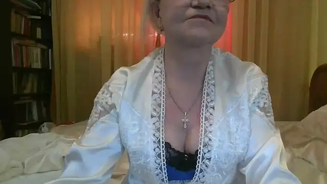 Snapshot of Heidi-Helga chatting on February 25, 2025, 6:20 pm Heidi-Helga online show from February 25, 2025, 6:20 pm