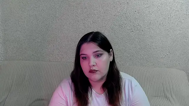 Snapshot of rachelwild chatting on October 21, 2025, 4:41 pm rachelwild online show from October 21, 2025, 4:41 pm