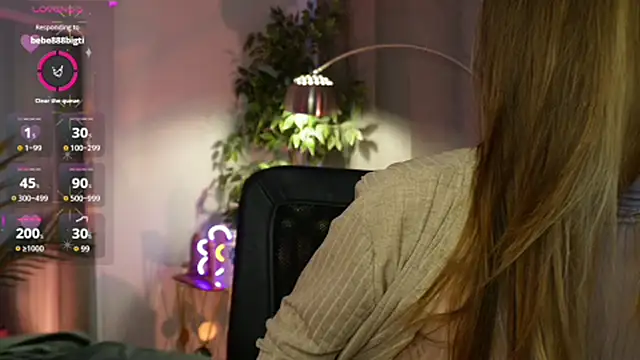 luna joy  online show from October 5, 2025, 2:59 pm