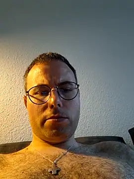 Simonudist online show from March 19, 2026, 5:28 pm