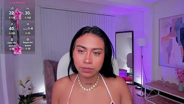 Ivyy Moon  online show from March 19, 2025, 12:59 am