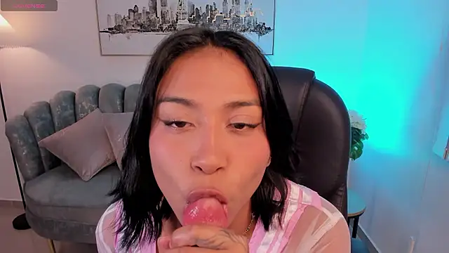 Ivyy Moon  online show from March 8, 2026, 4:16 am