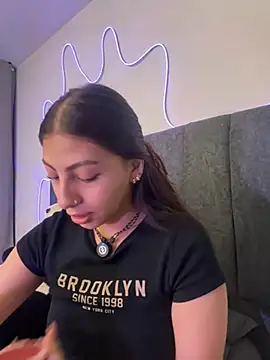 Dirty-Bunnyyy online show from July 10, 2026, 4:39 am