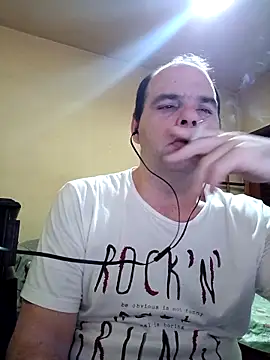 Snapshot of Jovissoares7ye chatting on February 16, 2026, 2:40 am Jovissoares7ye online show from February 16, 2026, 2:40 am