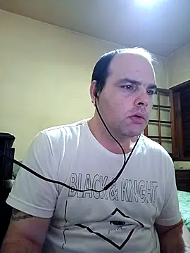 Snapshot of Jovissoares7ye chatting on April 8, 2026, 2:33 am Jovissoares7ye online show from April 8, 2026, 2:33 am