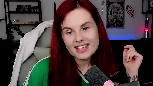 Della Ideal online show from March 25, 2026, 7:09 pm