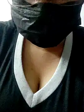 Snapshot of mythilli chatting on February 24, 2025, 1:42 pm mythilli online show from February 24, 2025, 1:42 pm