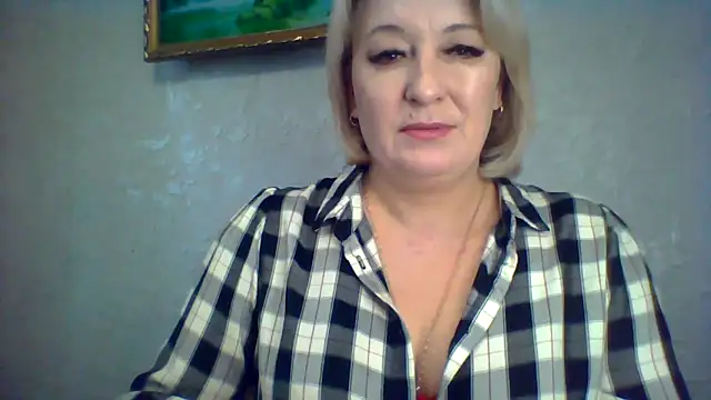 ArielXLoveresss online show from November 24, 2025, 8:58 am