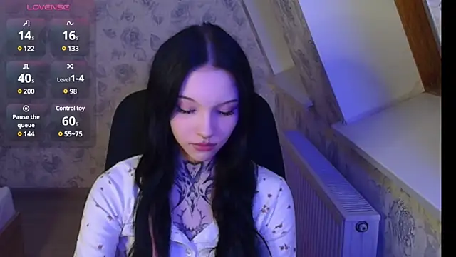 mefwhore online show from March 19, 2025, 7:17 pm