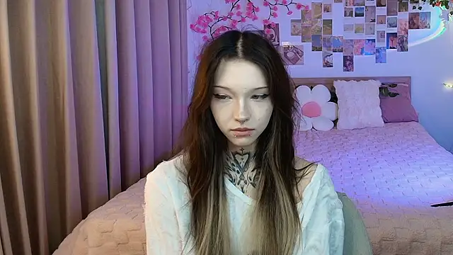 mefwhore online show from March 29, 2026, 12:27 pm