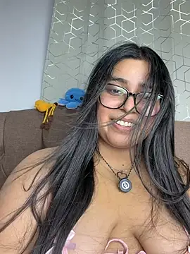 Snapshot of virginbrunette99 chatting on June 24, 2026, 6:01 am virginbrunette99 online show from June 24, 2026, 6:01 am