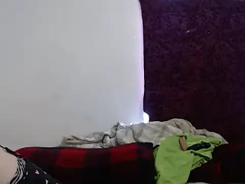 Hotmodel1984 online show from February 13, 2025, 7:21 pm