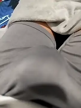 maynor1233 online show from October 22, 2025, 10:09 pm