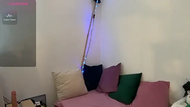 Snapshot of bayofdarkness chatting on March 14, 2025, 2:19 pm bayofdarkness online show from March 14, 2025, 2:19 pm