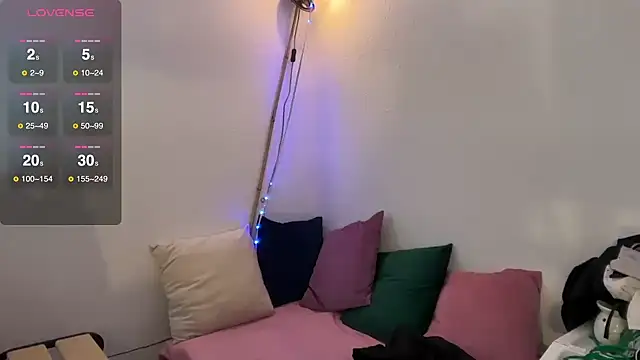 Snapshot of bayofdarkness chatting on March 16, 2025, 4:52 am bayofdarkness online show from March 16, 2025, 4:52 am