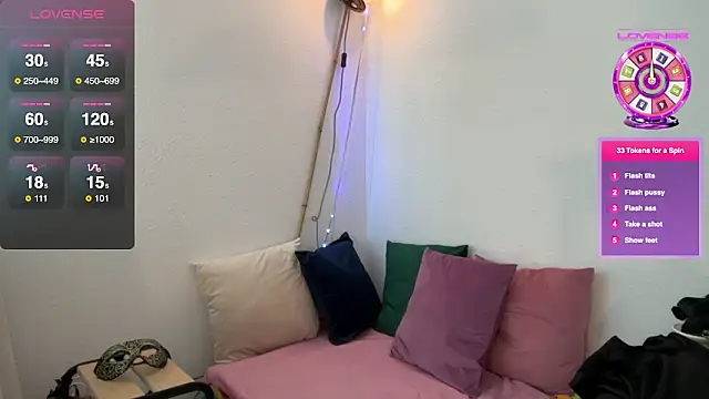 Snapshot of bayofdarkness chatting on March 18, 2025, 12:58 pm bayofdarkness online show from March 18, 2025, 12:58 pm