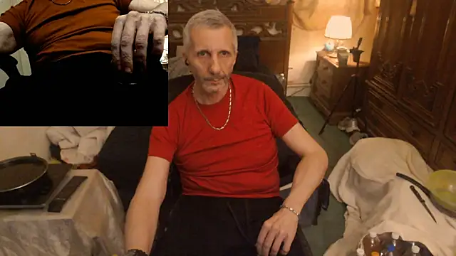 maxdaddy690 online show from March 11, 2026, 12:05 am