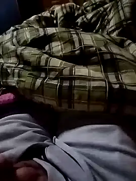 Snapshot of surfacespurt54 chatting on February 26, 2025, 9:37 pm surfacespurt54 online show from February 26, 2025, 9:37 pm