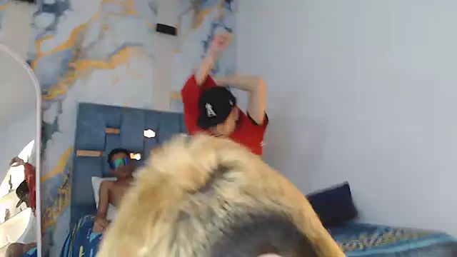 Snapshot of KING_OFF_BOYS chatting on December 16, 2025, 1:27 pm KING OFF BOYS online show from December 16, 2025, 1:27 pm