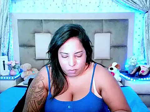 indiantopaz694u online show from September 12, 2025, 4:56 am