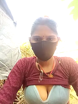 Snapshot of Chhavi_Chadha chatting on November 28, 2025, 4:48 am Chhavi Chadha online show from November 28, 2025, 4:48 am