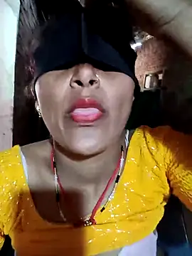 Snapshot of Chhavi_Chadha chatting on February 7, 2026, 6:39 am Chhavi Chadha online show from February 7, 2026, 6:39 am