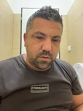 Alexander18edd online show from November 4, 2025, 8:35 am