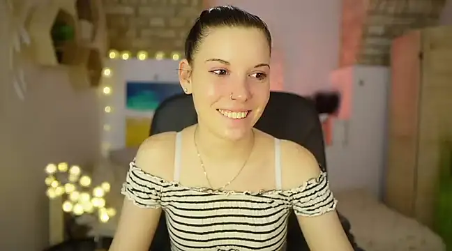 Snapshot of April_Olsen chatting on March 5, 2025, 1:39 pm April Olsen online show from March 5, 2025, 1:39 pm