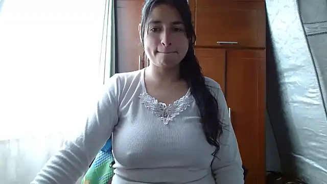 Escarcha-blue online show from May 21, 2026, 6:59 pm