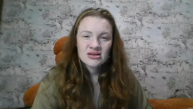 Eveline May online show from November 7, 2025, 7:58 pm