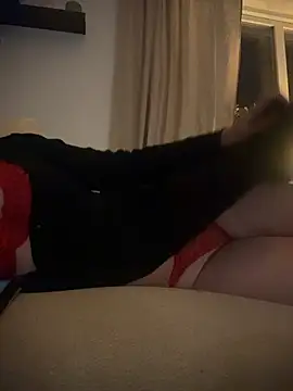 SwedishAstrid online show from February 14, 2026, 9:55 pm