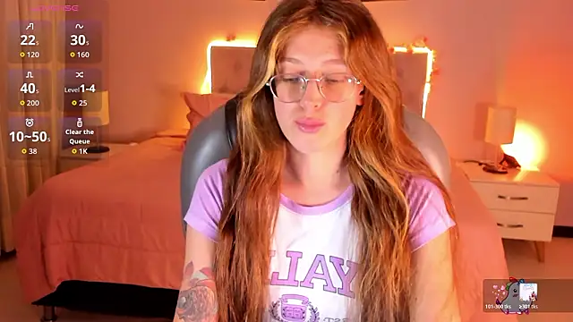 Emily Warren  online show from March 9, 2026, 8:02 pm