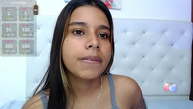 Snapshot of sweetebony_33 chatting on October 10, 2025, 5:17 am sweetebony 33 online show from October 10, 2025, 5:17 am